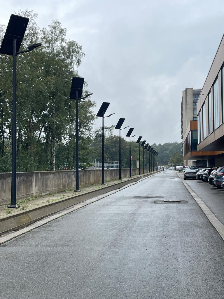 <FileStorage: 'chu liège (11).jpg' ('image/jpeg')>